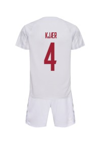 Denemarken Simon Kjaer #4 Babytruitje Uit tenue Kind WK 2022 Korte Mouw (+ Korte broeken)
